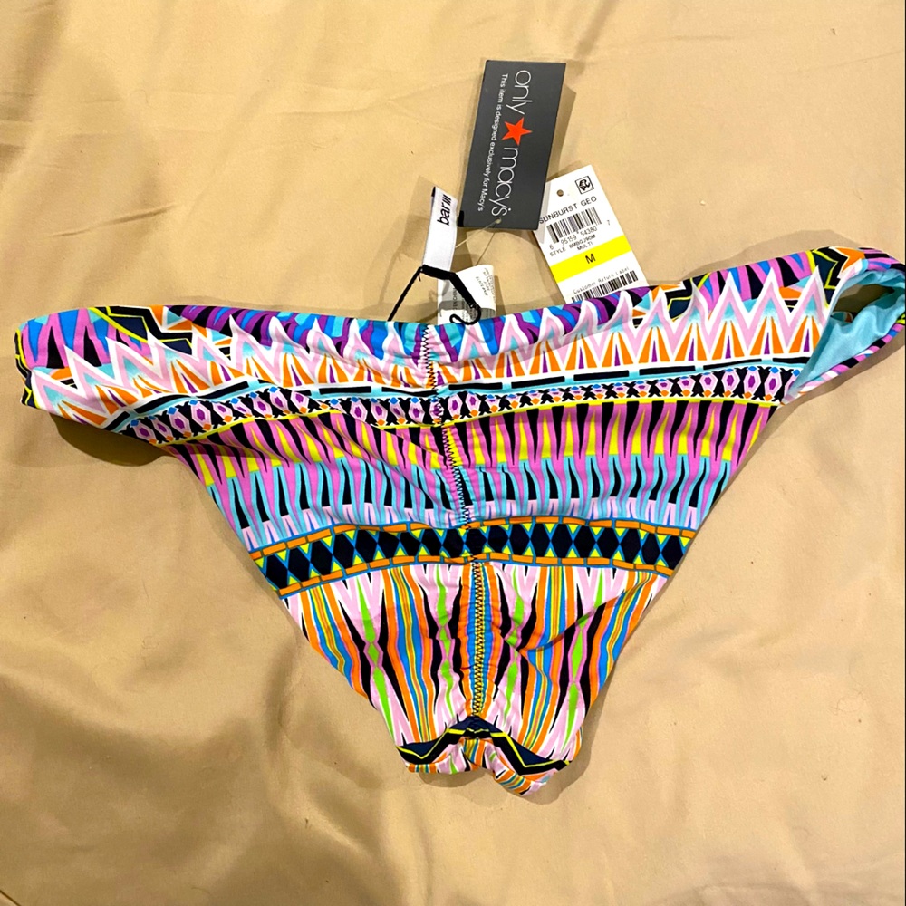 NWT Bikini bottom, size medium, multicolor. Gathered bottom.